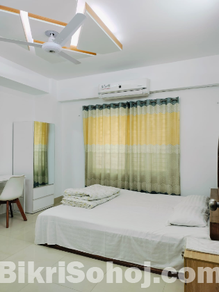 Luxury 2-Bedroom Furnished Apartment Rent in Bashundhara R/A
